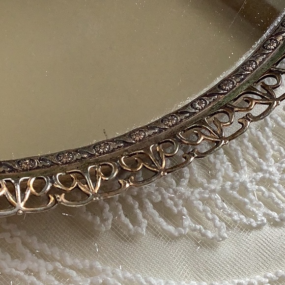 “HOLLYWOOD REGENCY” FILIGREE VANITY TRAY MIRROR & LIPSTICK HOLDER - Picture 8 of 8